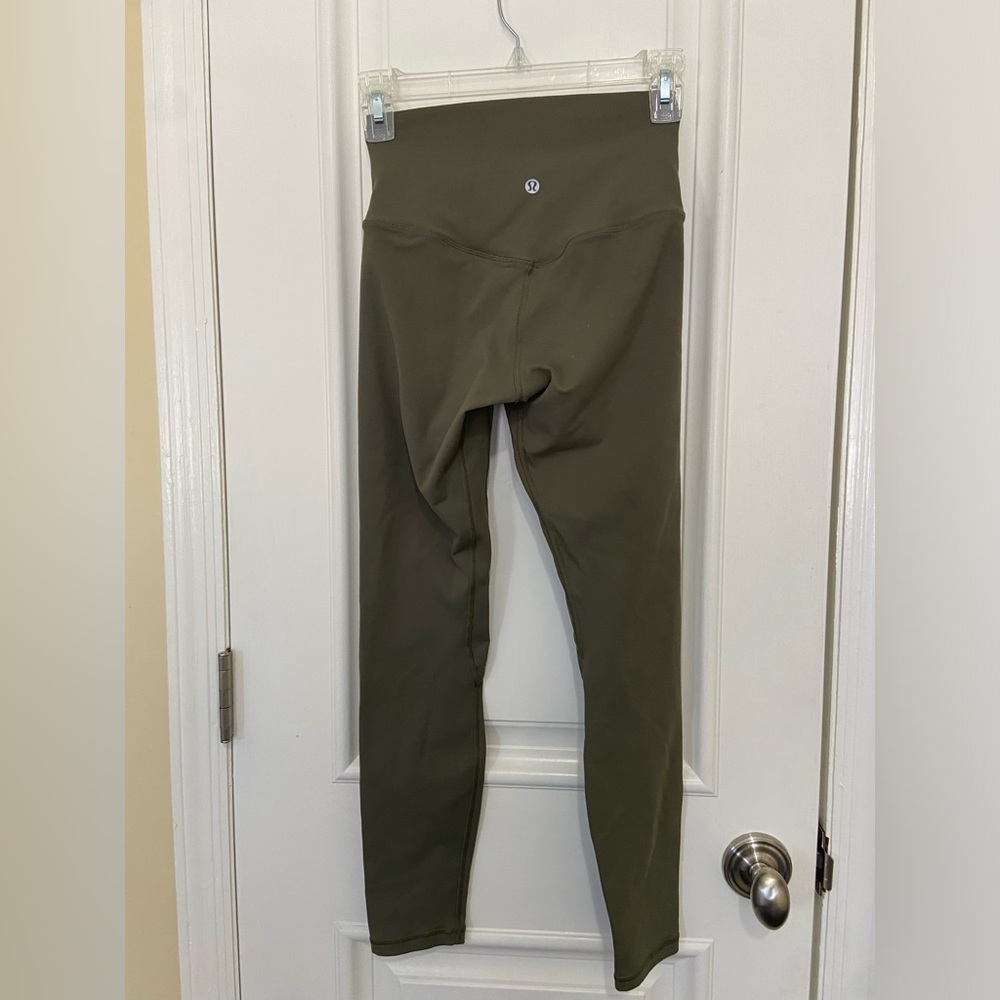 Lululemon leggings size 4